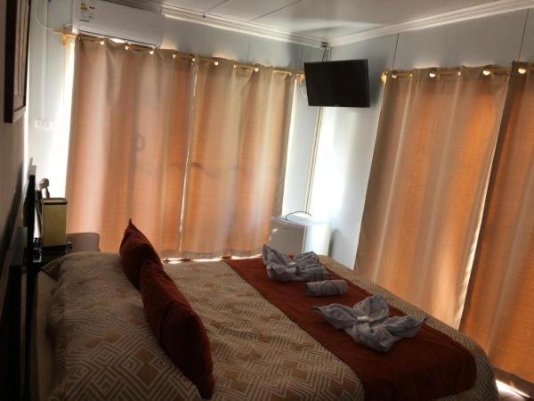 Complejo Laderas Del Cerro Hotel ปีรีอาโปลิส ภายนอก รูปภาพ