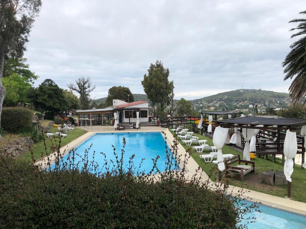 Complejo Laderas Del Cerro Hotel ปีรีอาโปลิส ภายนอก รูปภาพ